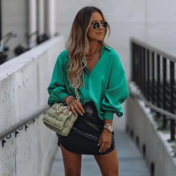 Vici Tops - DULCE ACCENT SLEEVE BUTTON DOWN BLOUSE